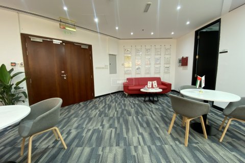 Office in Dubai Investment Park, UAE 494.5 sq.m. № 634043 - photo 3