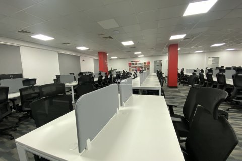 Office in Dubai Investment Park, UAE 494.5 sq.m. № 634043 - photo 1