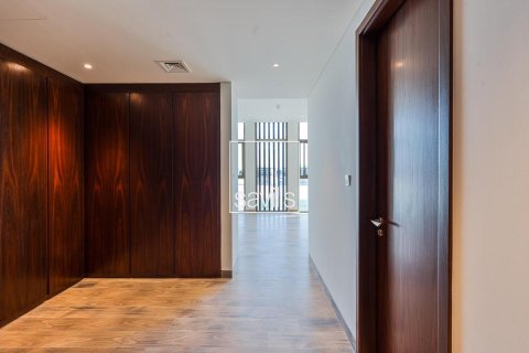 Vila v Abu Dhabi, SAE 5 spální, 1322.38 m2 č. 755372 - Fotografia 13