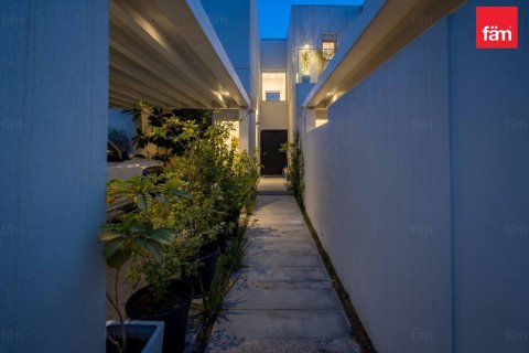 Townhouse in Dubai, UAE 3 bedrooms, 161 sq.m. № 721811 - photo 10