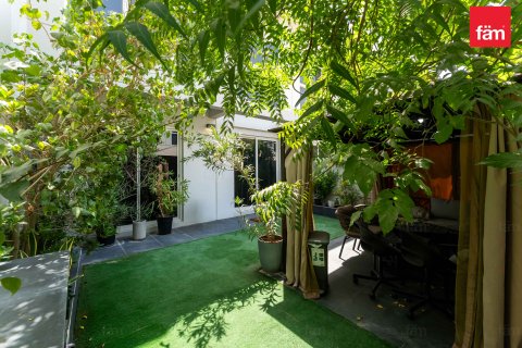Townhouse in Dubai, UAE 3 bedrooms, 161 sq.m. № 721811 - photo 13