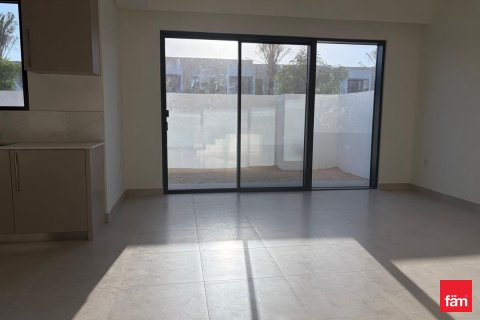 Снять в аренду виллу в Дубай, ОАЭ 4 спальни, 266.7м2, № 717943 - фото 2