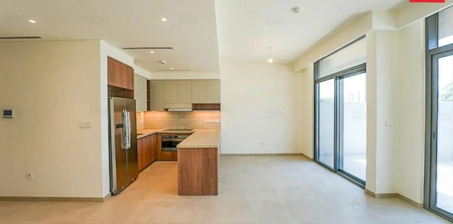 Townhouse sa Dubai, UAE 3 silid-tulugan, 184.5 sq.m. № 708000