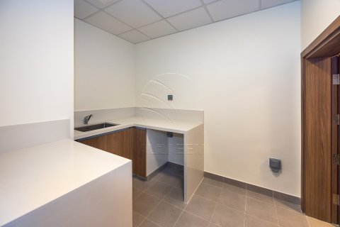 Villa til salg i Abu Dhabi, UAE 4 soveværelser, 697 kvm № 700631 - foto 5