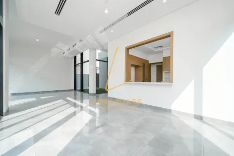 Vila u gradu Al Furjan, Dubai, UAE 4 spavaće sobe, 480 m2 Br. 658742 - Slika 3