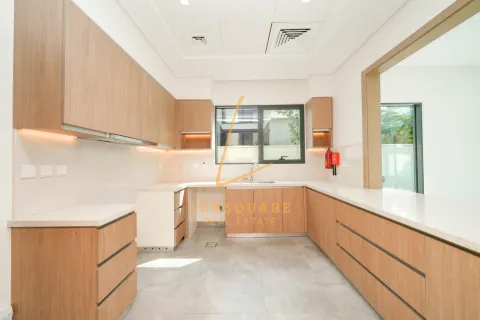 Vila u gradu Al Furjan, Dubai, UAE 4 spavaće sobe, 480 m2 Br. 658742 - Slika 5