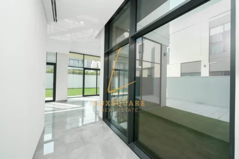 Vila u gradu Al Furjan, Dubai, UAE 4 spavaće sobe, 480 m2 Br. 658742 - Slika 7