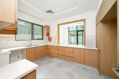 Vila u gradu Al Furjan, Dubai, UAE 4 spavaće sobe, 480 m2 Br. 658742 - Slika 4