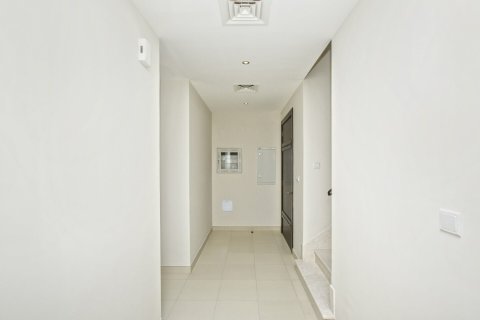 Vila u Reem, Dubai, UAE 3 spavaćih soba, 243 m2 Br. 677304 - fotografija 17