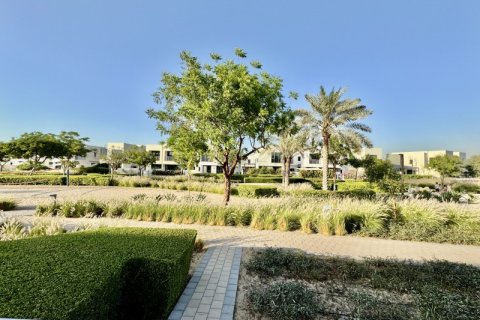 Vila u Dubai Hills Estate, UAE 4 spavaćih soba, 279 m2 Br. 701728 - fotografija 28