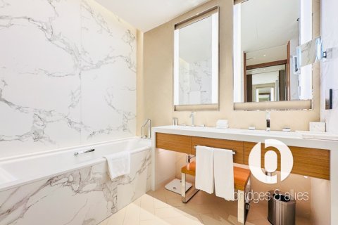 Apartment sa Downtown Dubai (Downtown Burj Dubai), UAE 2 silid-tulugan, 110 sq.m. № 701730 - larawan 3