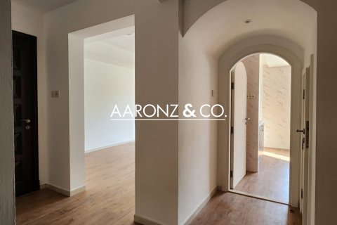 Villa in The Springs, Dubai, UAE 2 bedrooms, 162 sq.m. № 701726 - photo 7