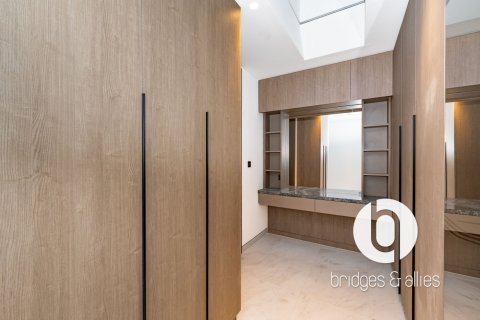 Villa in Tilal Al Ghaf, Dubai, UAE 4 bedrooms, 377 sq.m. № 701727 - photo 14