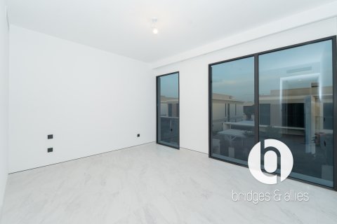 Villa in Tilal Al Ghaf, Dubai, UAE 4 bedrooms, 377 sq.m. № 701727 - photo 12