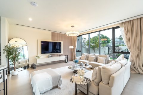 Vila u gradu Dubai, UAE 4 spavaće sobe, 432 m2 Br. 734136 - Slika 3