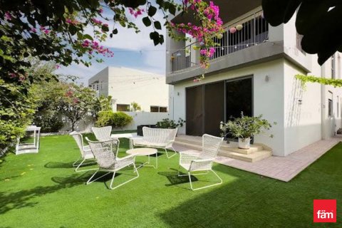 Villa en alquiler en Dubai Hills Estate, Dubai, EAU 3 dormitorios, 420.4 m2 № 655729 - foto 9