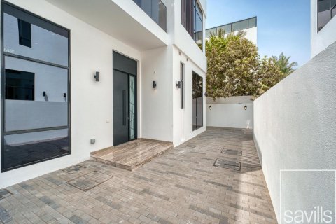 Vila v Jumeirah, Dubai, SAE 6 ložnice, 1424 m² Č.: 635500 - fotografie 2