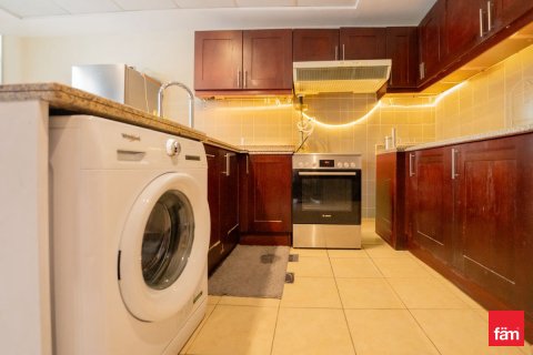 Villa in Dubai, UAE 3 bedrooms, 361.7 sq.m. № 702484 - photo 14