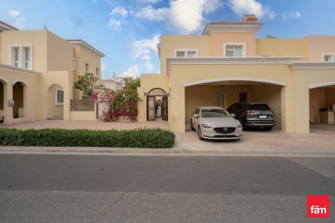 Villa in Dubai, UAE 3 bedrooms, 361.7 sq.m. № 702484