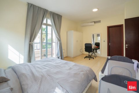 Villa in Dubai, UAE 3 bedrooms, 361.7 sq.m. № 702484 - photo 8