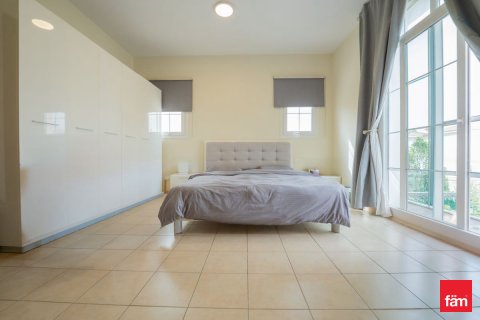 Villa in Dubai, UAE 3 bedrooms, 361.7 sq.m. № 702484 - photo 7