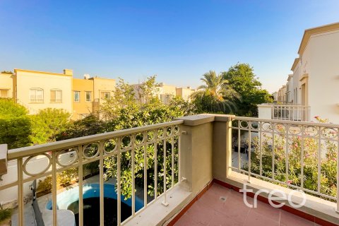 The Springs, Dubai, संयुक्त अरब अमीरात में विला, 2 बेडरूम, 156.63 वर्ग मीटर, संख्या 733749 - फ़ोटो 8