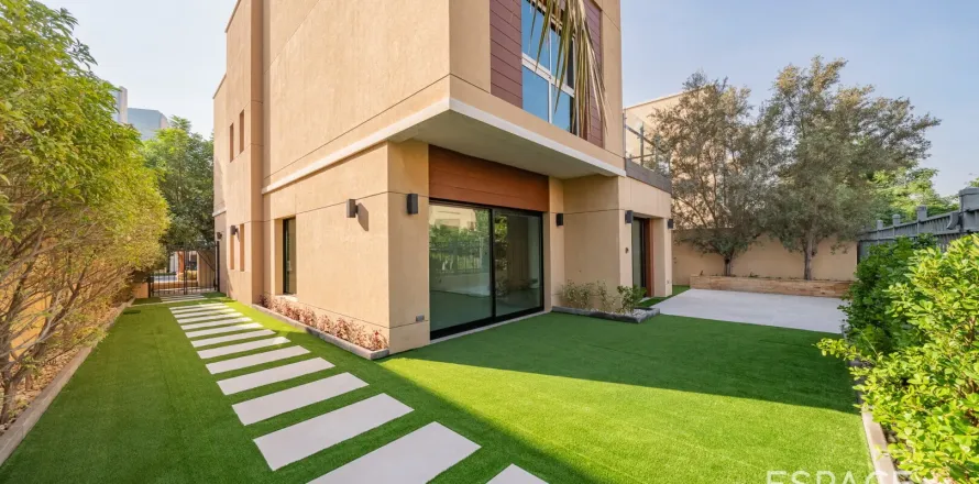 Villa i Dubai, Emiratene 4 soverom, 322 kvm nr. 658564