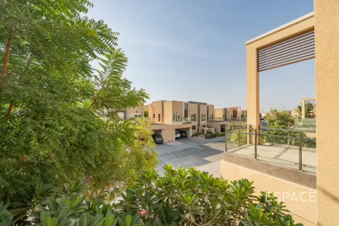 Villa til salgs i Dubai, Emiratene 4 soverom, 322 kvm Nr. 658564 - Foto 20