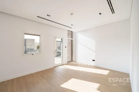 Villa til salgs i Dubai, Emiratene 4 soverom, 322 kvm Nr. 658564 - Foto 13