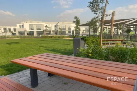 Villetta a schiera in affitto a Al Furjan, Dubai, EAU 3 camere da letto, 244 mq. № 658570 - foto 11