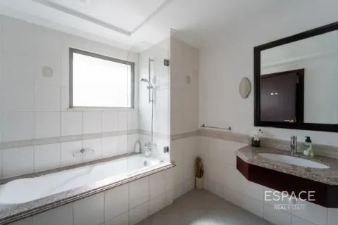 Vila v Palm Jumeirah, Dubai, SAE 3 ložnice, 623 m² Č.: 658568 - fotografie 13