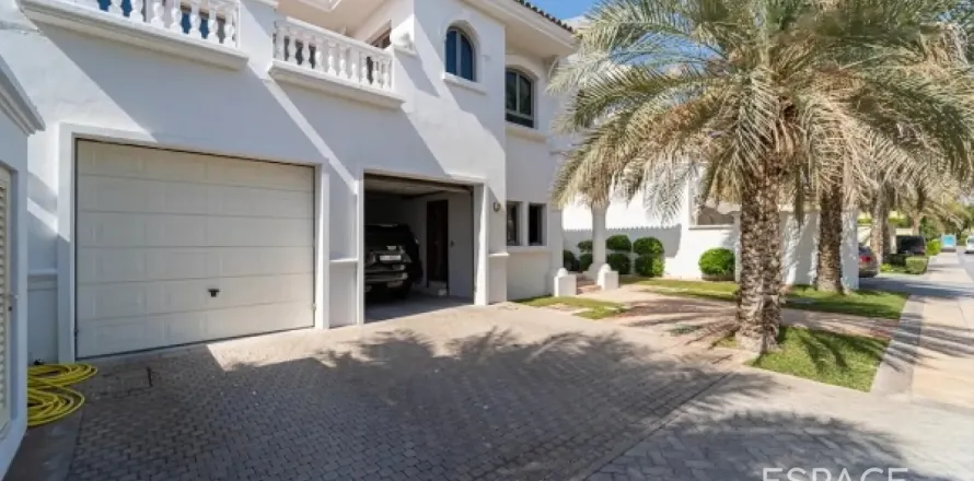 Vila v Palm Jumeirah, Dubai, SAE 3 ložnice, 623 m² Č.: 658568
