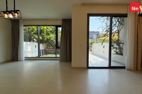 Dubai Hills Estate、Dubai、UAE にあるヴィラの賃貸物件 4ベッドルーム、201.8 m2、No723258 - 写真 2