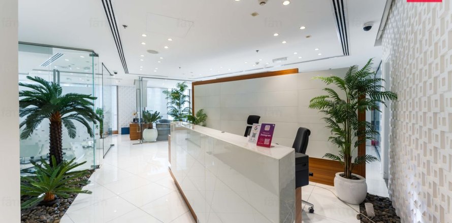 Oficiu în Business Bay, Dubai, EAU 147.2 mp.  №723257