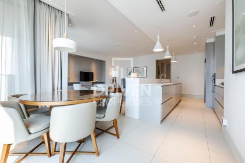 Apartemen di Downtown Dubai (Downtown Burj Dubai), UEA 2 kamar tidur, 127 m2 nomor 683369 - foto 2
