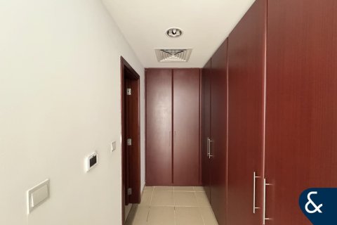 Apartament de închiriat în Jumeirah Beach Residence, Dubai, EAU 3 dormitoare, 175 mp.  №688903 - poză 22