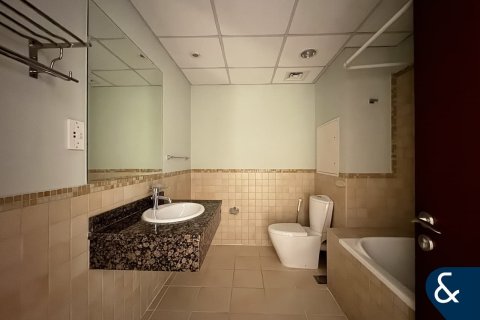 Apartament de închiriat în Jumeirah Beach Residence, Dubai, EAU 3 dormitoare, 175 mp.  №688903 - poză 15