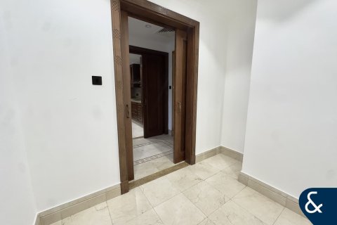 Appartamento in affitto a Old Town, Dubai, EAU 2 camere da letto, 130 mq. № 688893 - foto 4