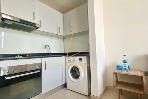 Al Furjan, Dubai, UAE의 판매용 아파트 35제곱미터 번호 766384 - 사진 5