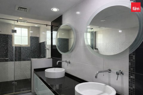 Villa in vendita a Jumeirah Islands, Dubai, EAU 4 camere da letto, 988.2 mq. № 766434 - foto 24