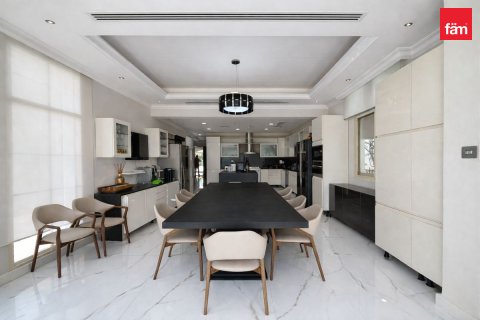 Villa in vendita a Jumeirah Islands, Dubai, EAU 4 camere da letto, 988.2 mq. № 766434 - foto 8