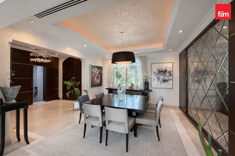 Villa in vendita a Jumeirah Islands, Dubai, EAU 4 camere da letto, 988.2 mq. № 766434 - foto 9