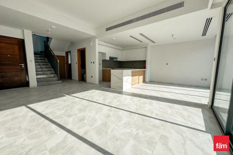 Dubai, BAE’de kiralık townhouse 3 yatak odası, 160.9 m&sup2; No 668735 - fotoğraf 6