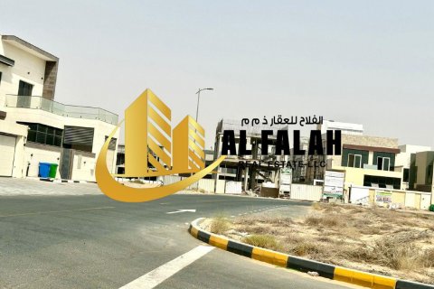 Land in Tilal City, Sharjah, UAE 255 sq.m. № 635537 - photo 2