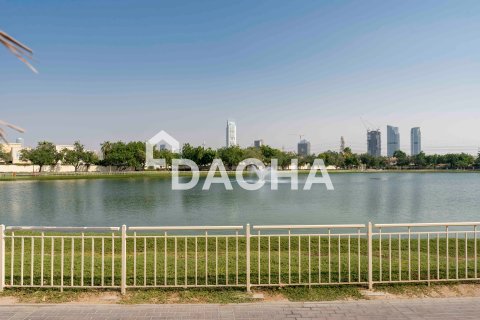 Villa till försäljning i Meadows, Dubai, UAE 5 sovrum, 332 kvm Nr. 720564 - fotografi 3