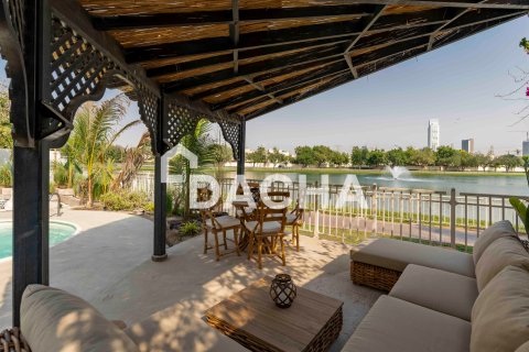 Villa till försäljning i Meadows, Dubai, UAE 5 sovrum, 332 kvm Nr. 720564 - fotografi 26