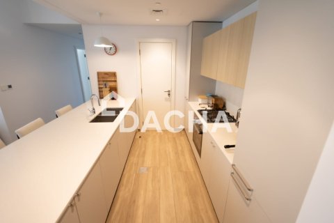 Apartmen di Jumeirah Village Circle, Dubai, UAE 2 bilik tidur, 112 meter persegi № 720561 - foto 5
