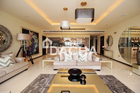 Apartamento en venta en Palm Jumeirah, Dubai, EAU 2 dormitorios, 223 m2 № 707879 - foto 22