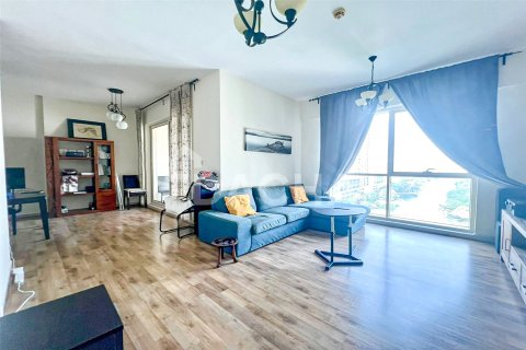 Apartamento en venta en The Views, Dubai, EAU 2 dormitorios, 135 m2 № 707877 - foto 2