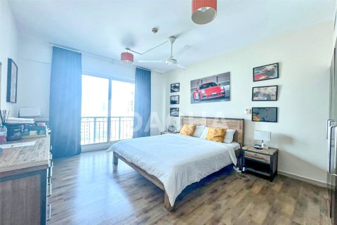 Apartamento en venta en The Views, Dubai, EAU 2 dormitorios, 135 m2 № 707877 - foto 8